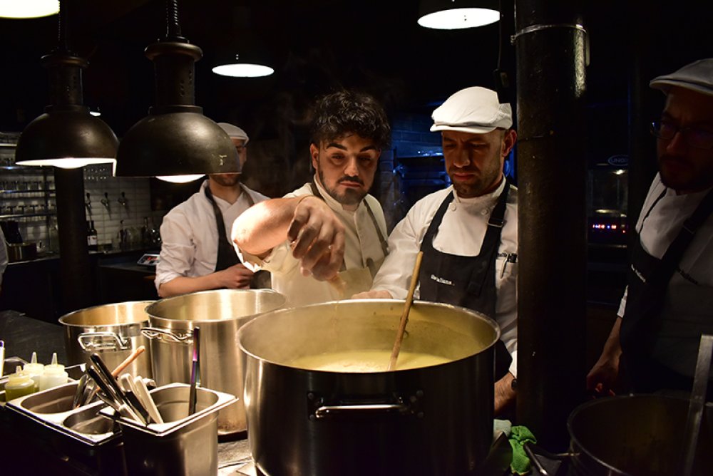 tematická večeře Lanýž-Tartufo, Pasquale Laera, the italians